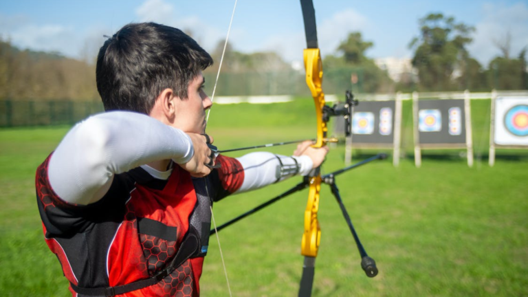 How Fast Do Arrows Fly From a Compound Bow?