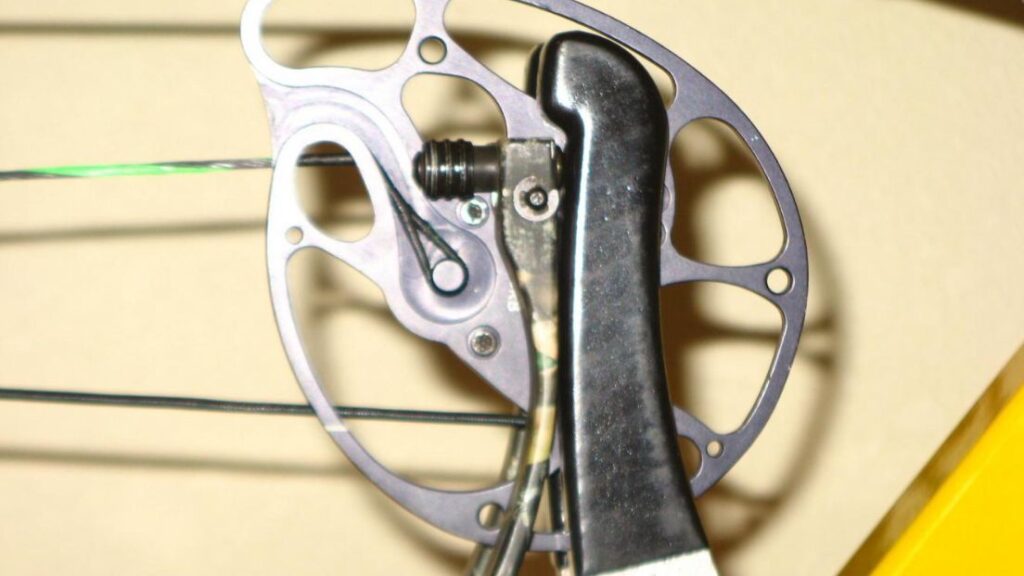 How to Adjust Cam Timing on a Compound Bow